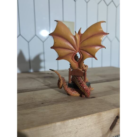 The Hamilton Collection "Cheatin' Charlie" Dragon, Hold'em Or Fold'em‎ Figurine - Picture 3 of 6